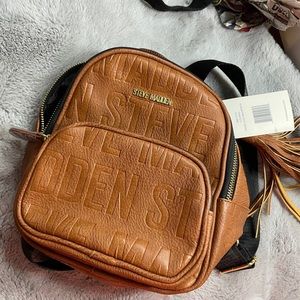 Brand new Steve Madden backpack 🤎